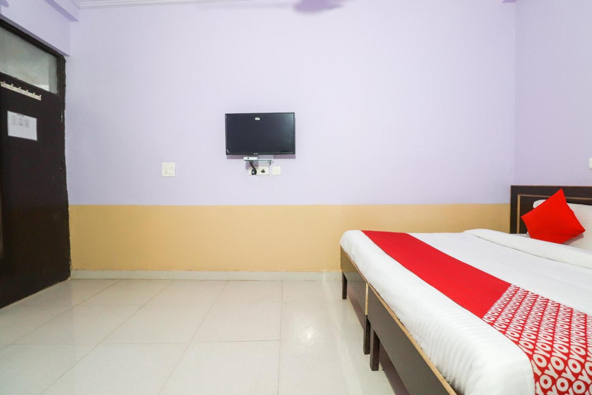 Hotel O Sunrise Inn Indirapuram Exterior photo