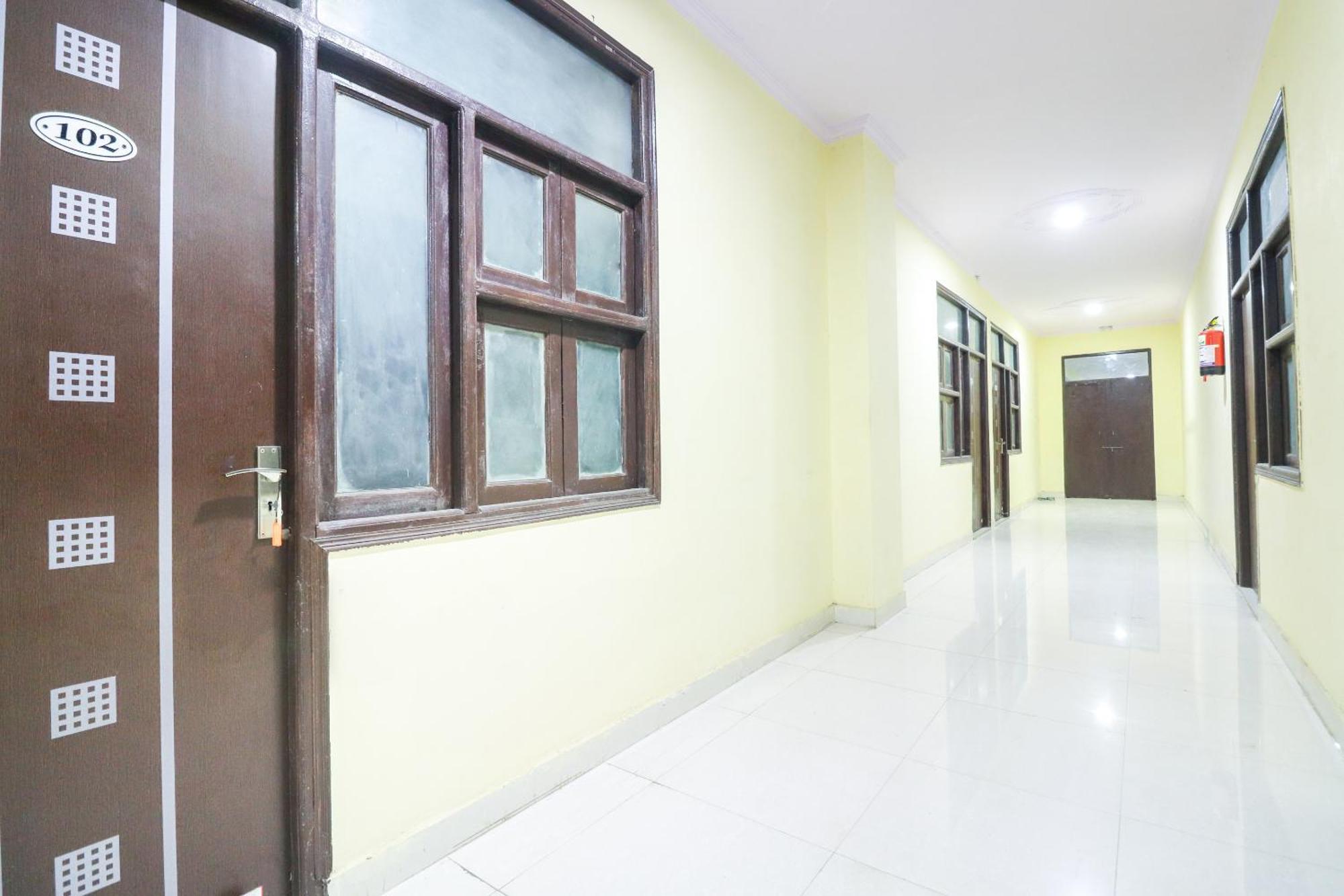 Hotel O Sunrise Inn Indirapuram Exterior photo